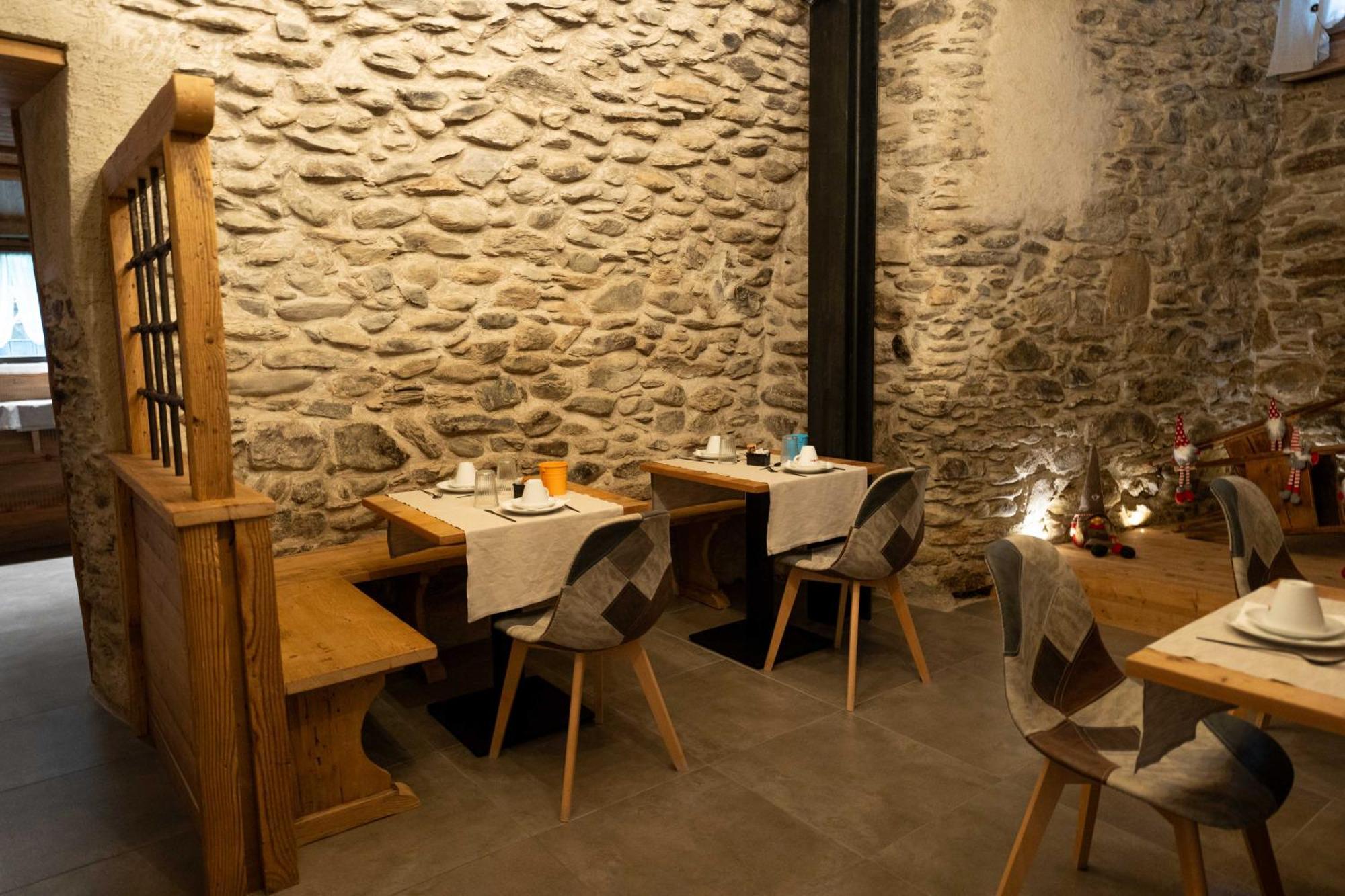 Le Suites De San Campel Rta Ponte Di Legno Esterno foto