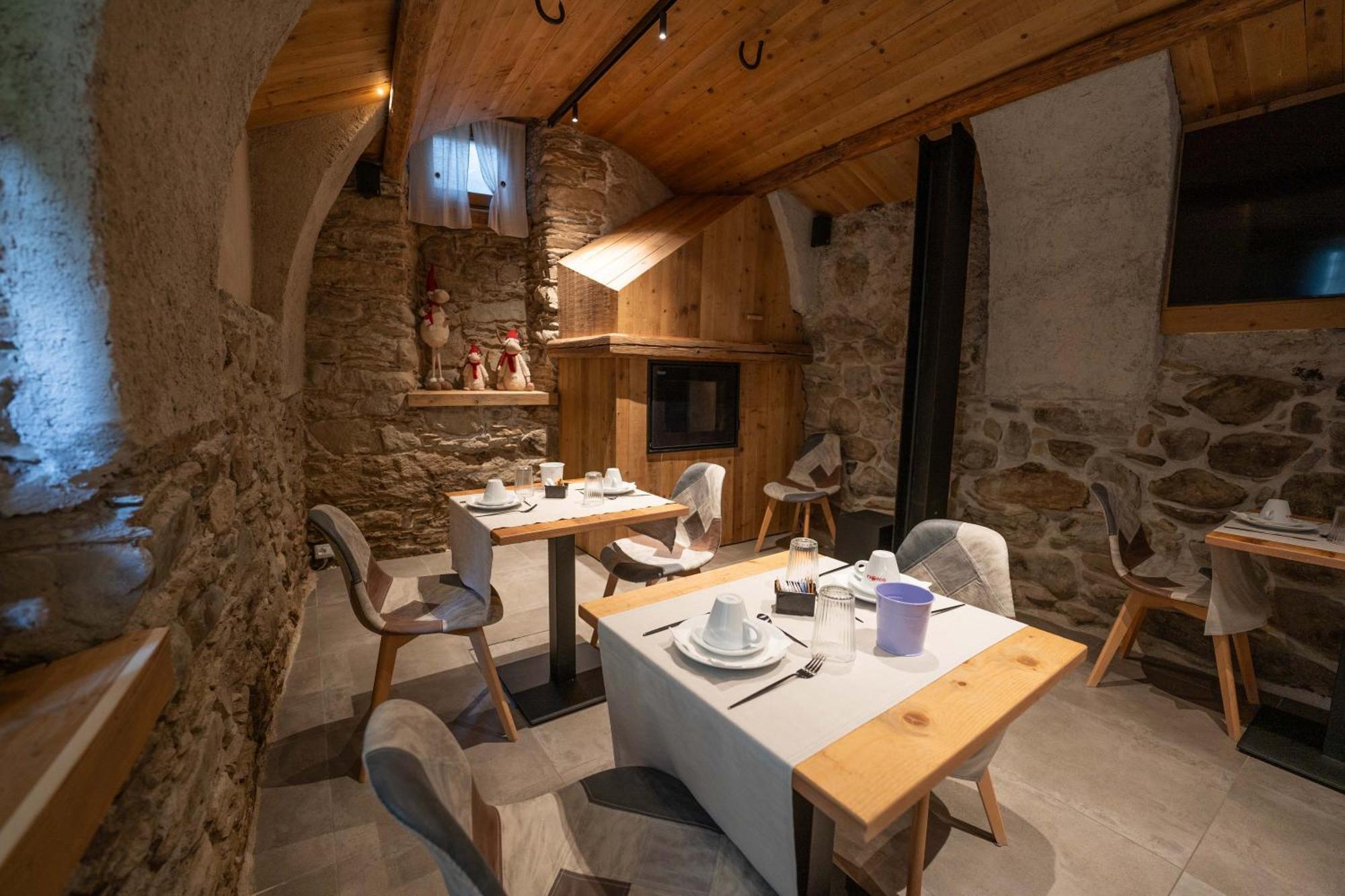 Le Suites De San Campel Rta Ponte Di Legno Esterno foto