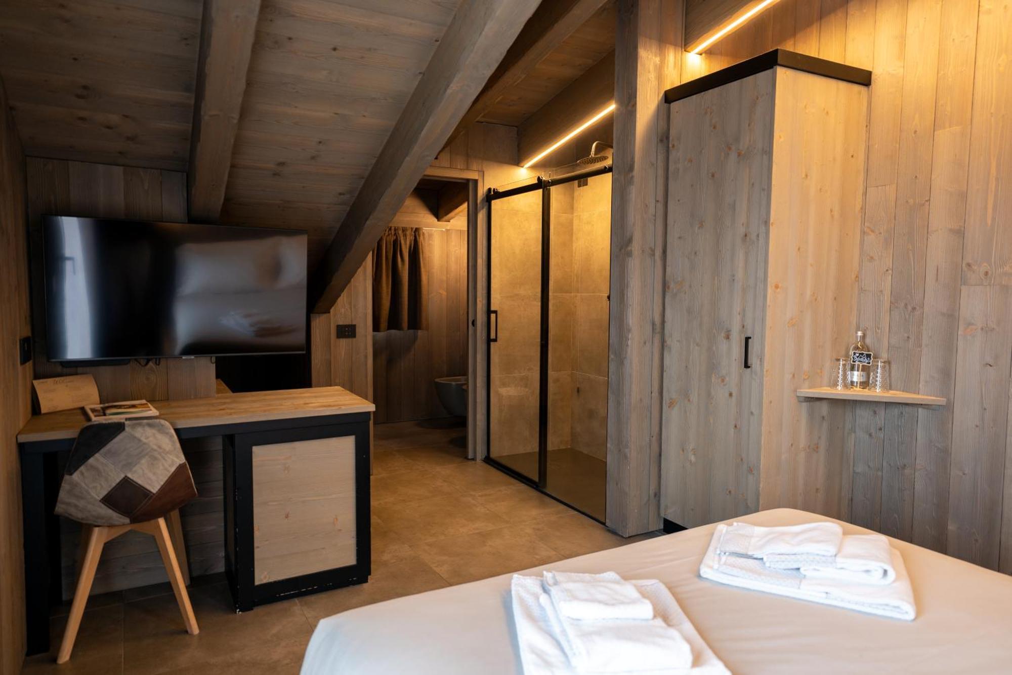 Le Suites De San Campel Rta Ponte Di Legno Esterno foto